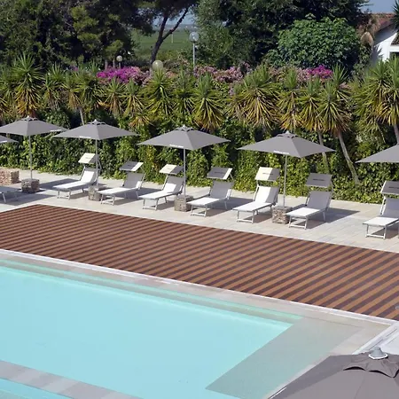 Tenuta Del Barco Winerestaurant And Hospitality Villa *