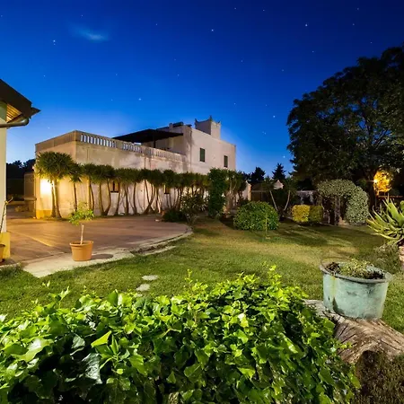 Villa Tenuta Del Barco Winerestaurant And Hospitality *