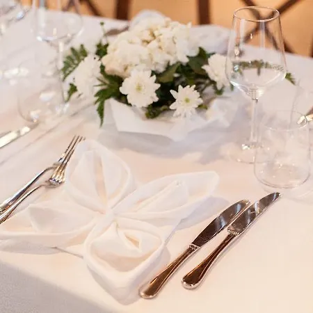 Tenuta Del Barco Winerestaurant And Hospitality *