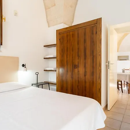 Tenuta Del Barco Winerestaurant And Hospitality Villa Pulsano