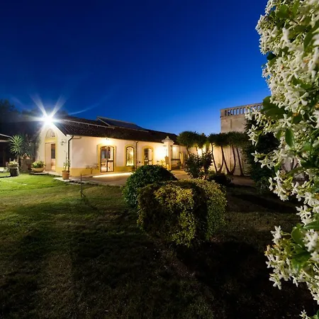 Tenuta Del Barco Winerestaurant And Hospitality Villa *