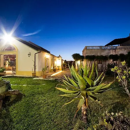 Villa Tenuta Del Barco Winerestaurant And Hospitality *